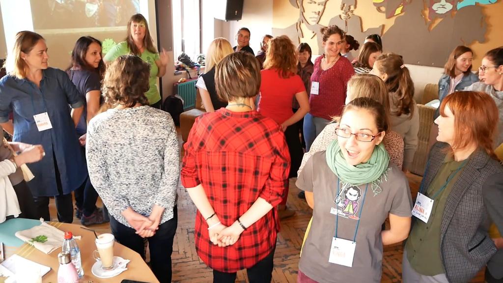 Die Teilnehmer an dem Workshop von Petra Jäger in Rumänien