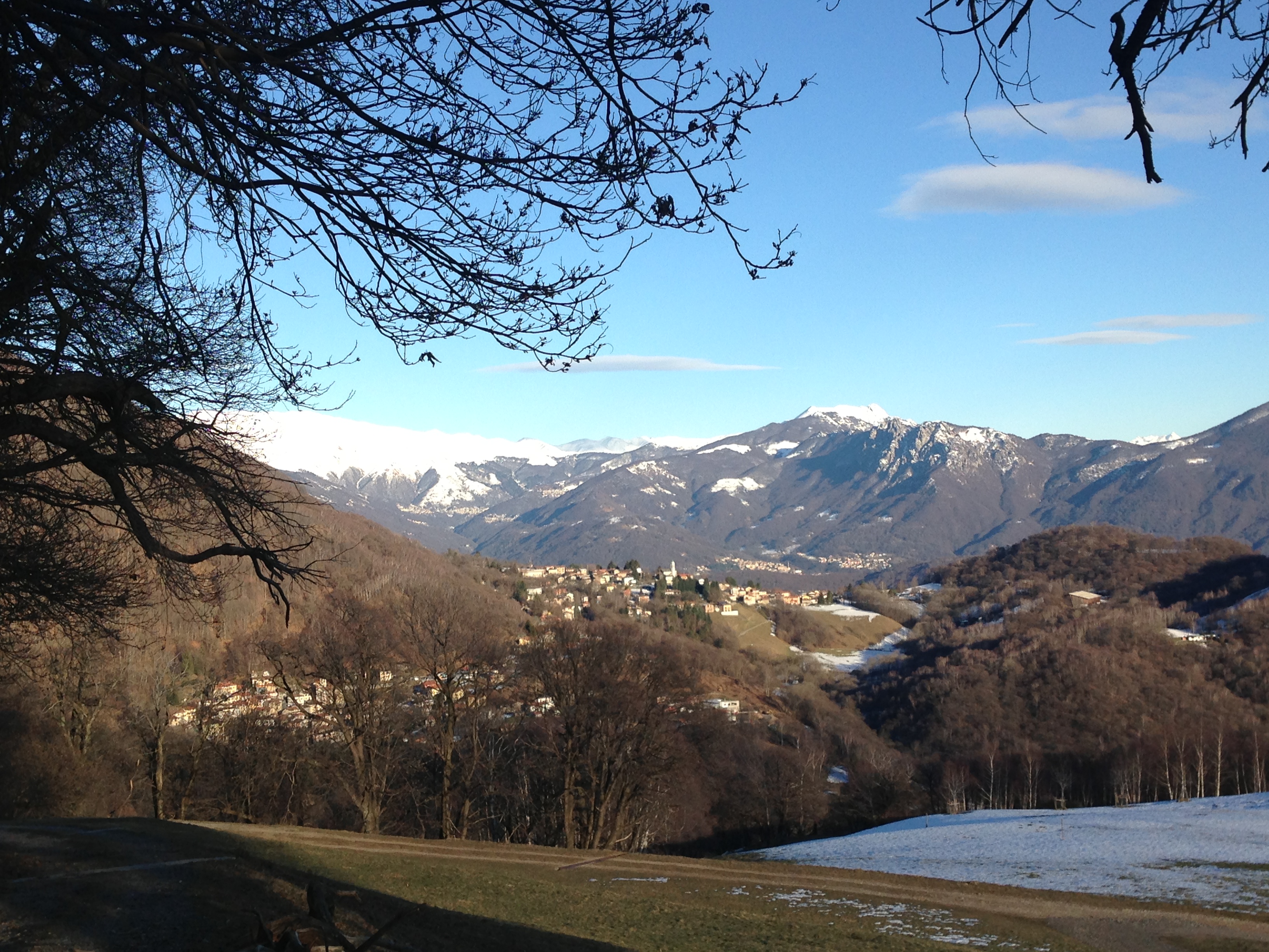 Auf dem “Weg der Wunder” durch das Tal der Magliasina im Wanderparadies Malcantone im Tessin