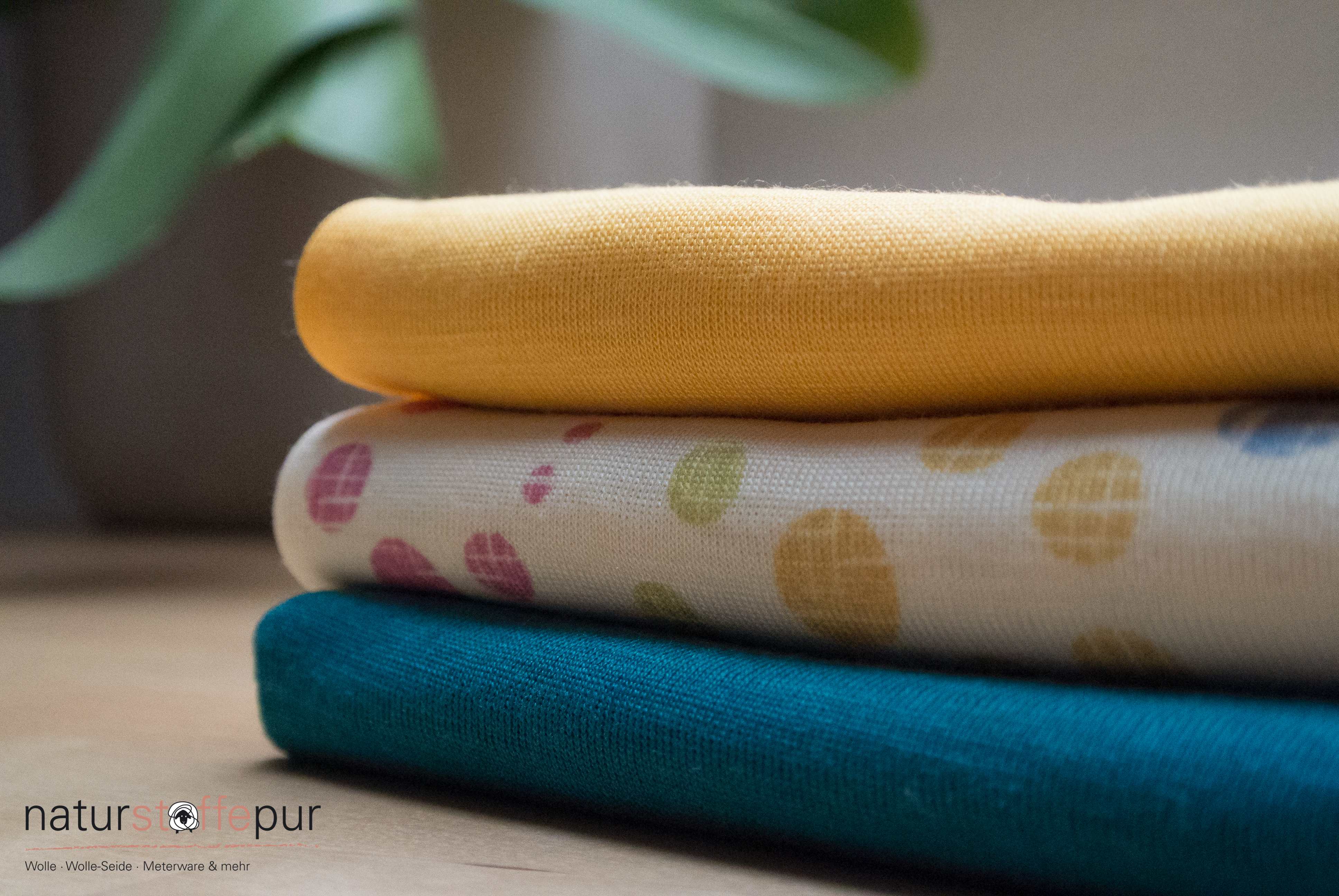 Umweltfreundlich und fair produziert Stoffe für Mensch und Tier